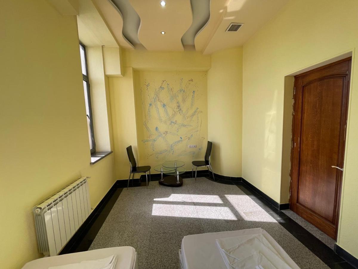 Joy Hotel Apartament يريفان المظهر الخارجي الصورة