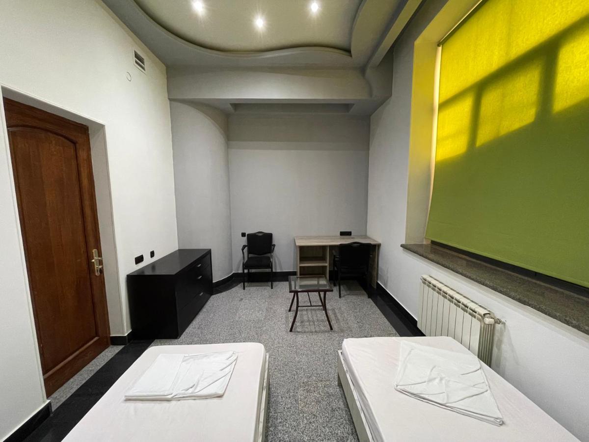 Joy Hotel Apartament يريفان المظهر الخارجي الصورة